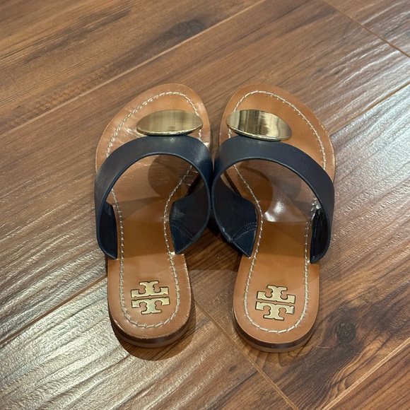 Tory Burch black/gold Sandal - Picture 4 of 8